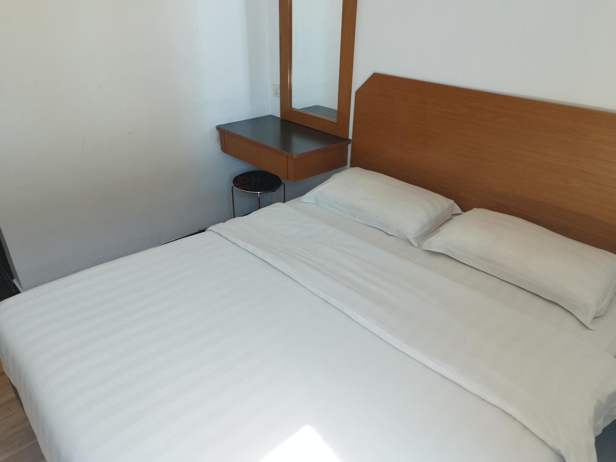 Marine Bay Hotel Sandakan Extérieur photo