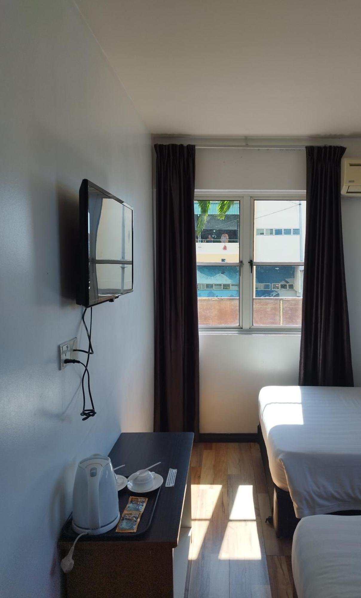 Marine Bay Hotel Sandakan Extérieur photo