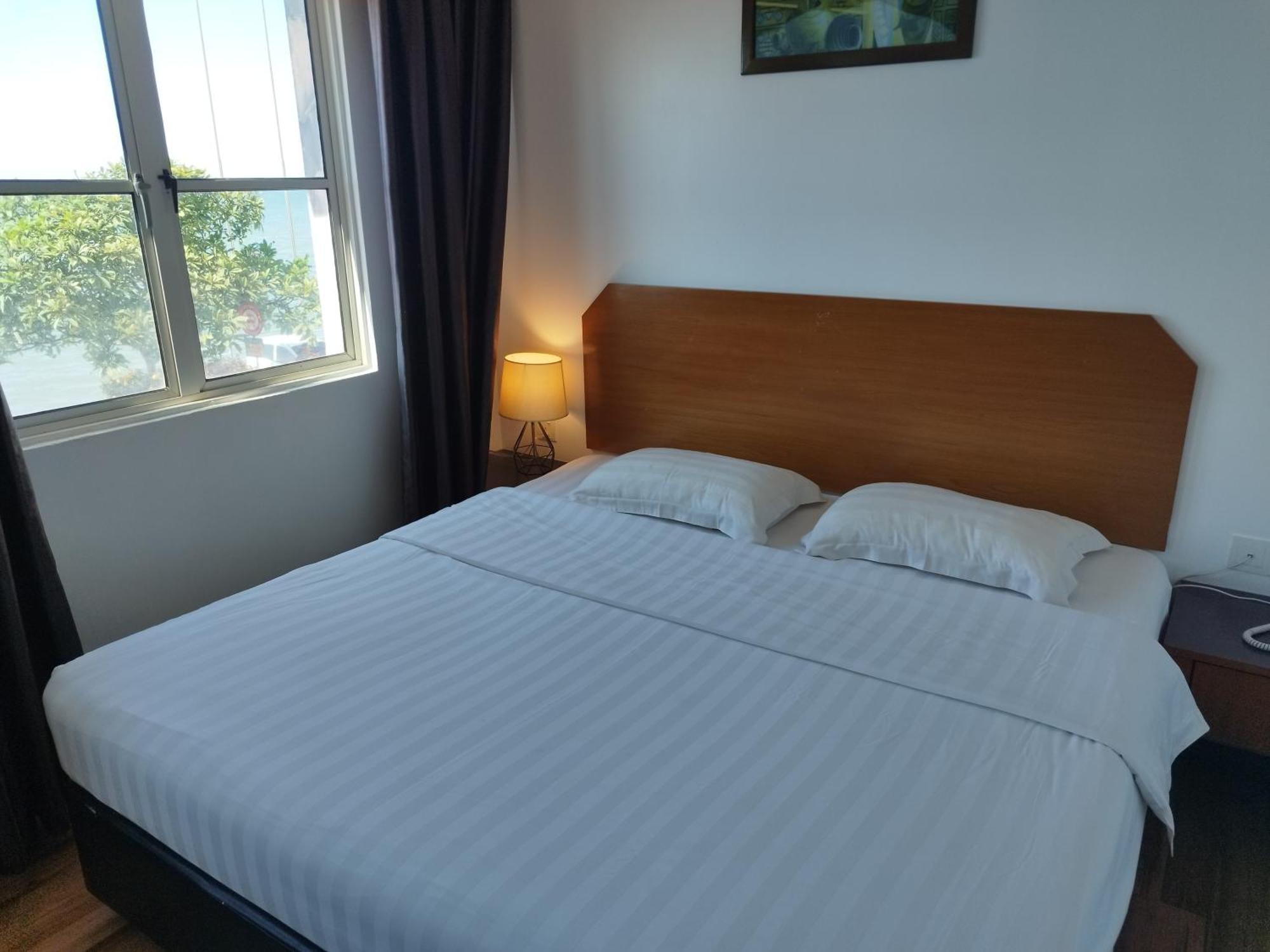 Marine Bay Hotel Sandakan Extérieur photo